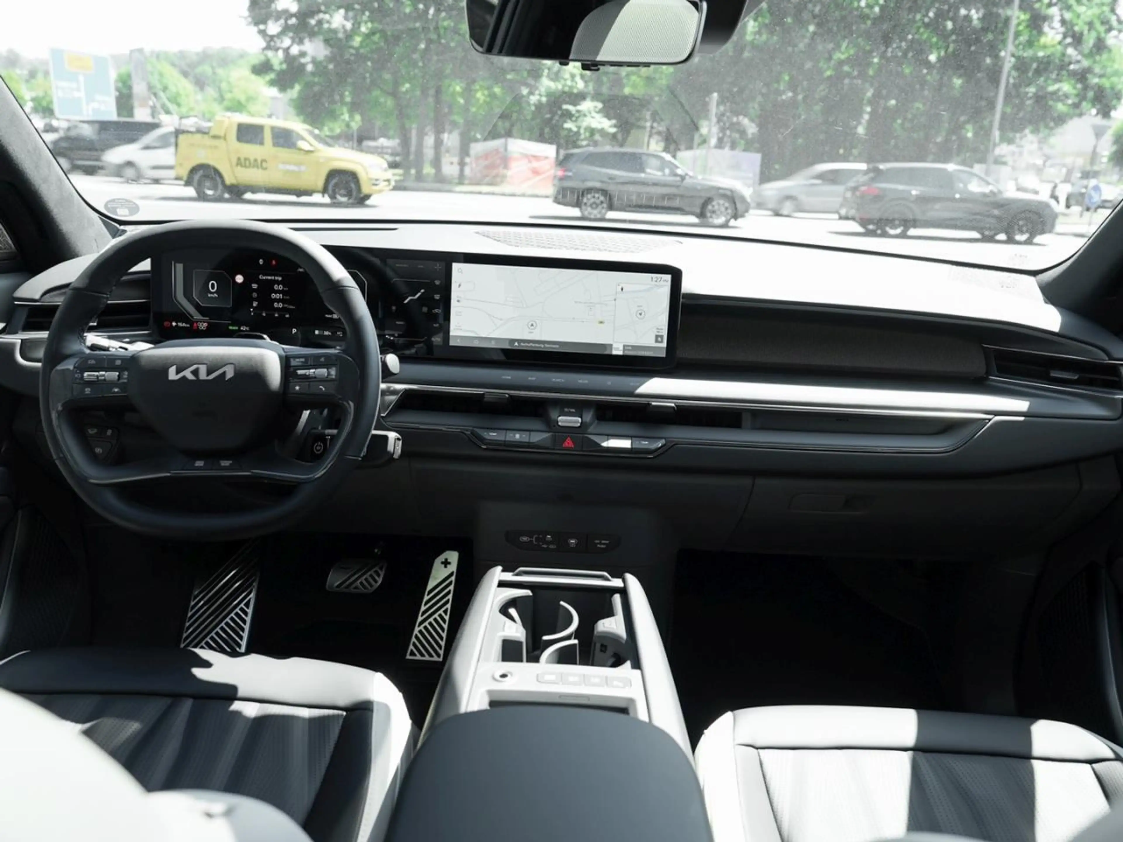 Kia EV9 99,8 kWh AWD GT-Line Panorama 360° ACC AHK — photo 12