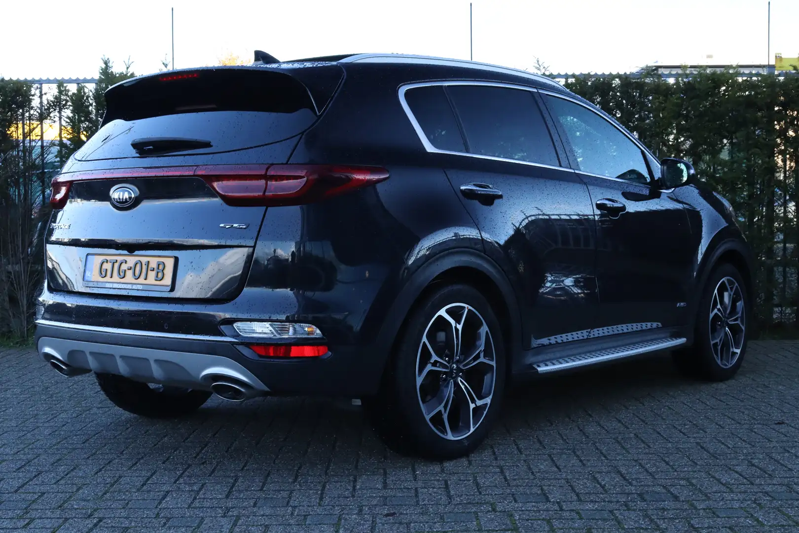 Kia Sportage 1.6 T-GDI 4WD GT-Line PlusLine | Adaptieve Cruise Zwart - 2