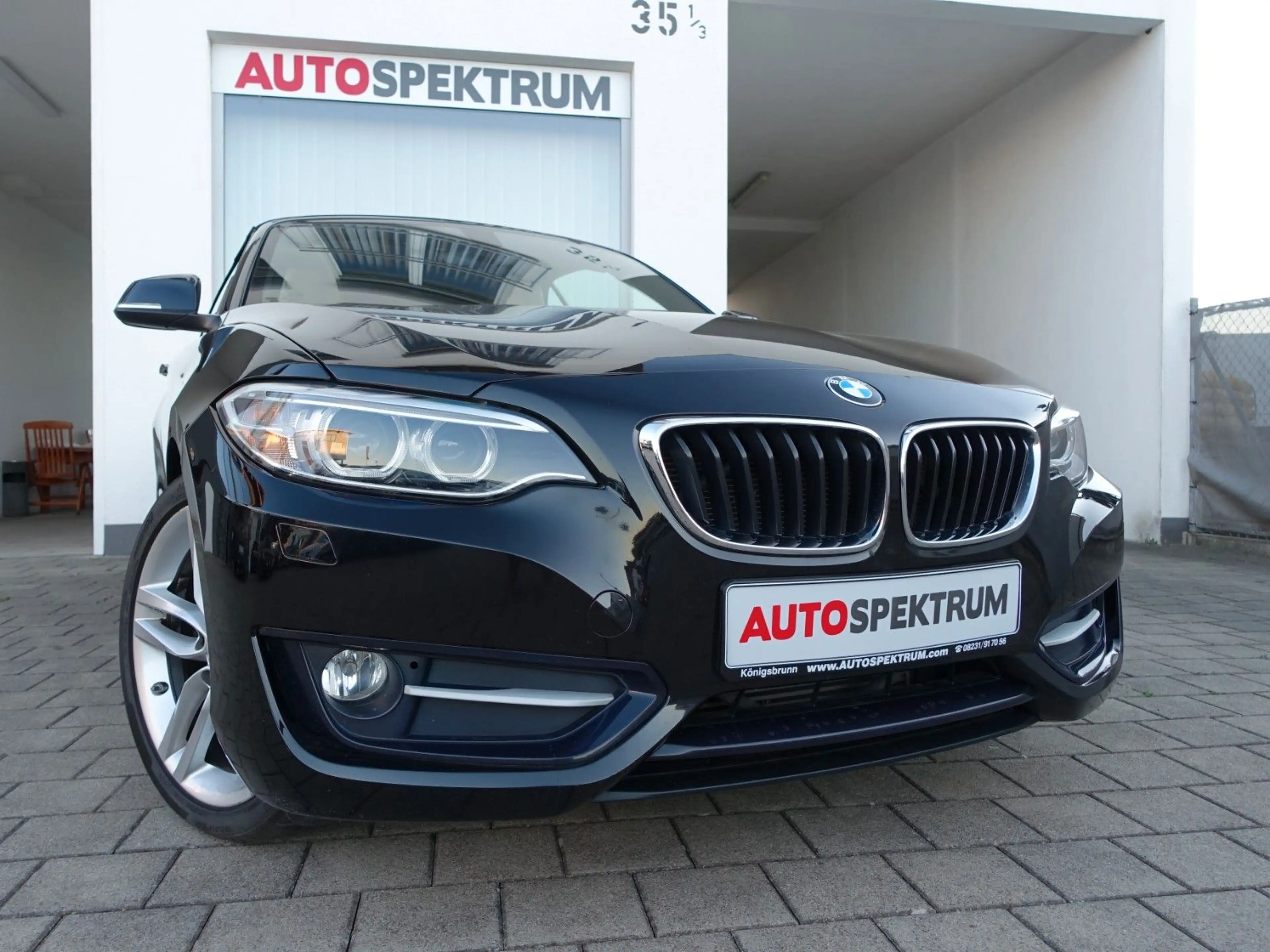 BMW 220 i Cabrio Sport M-LENKRAD/NAVI/XENON