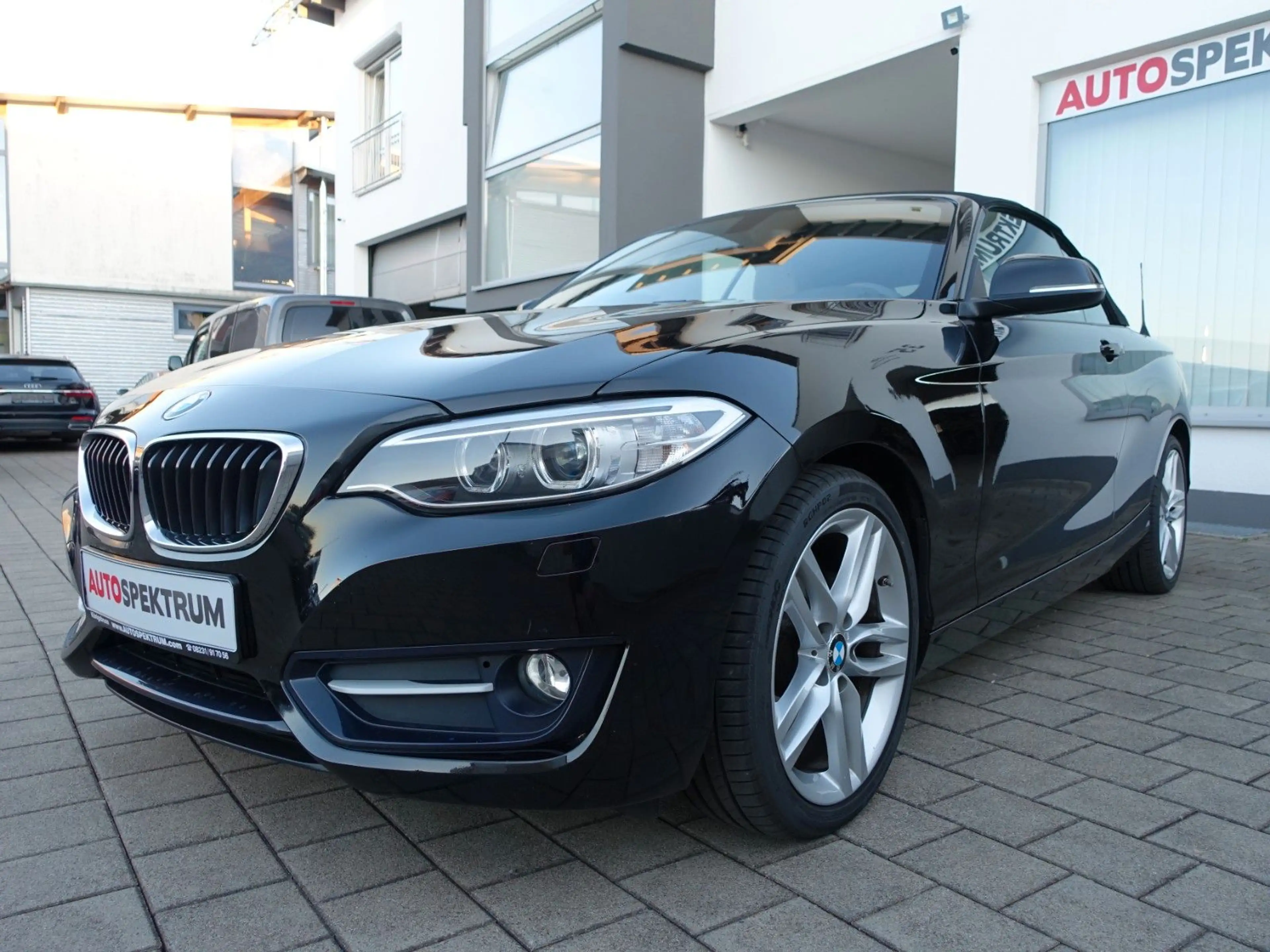 BMW 220 i Cabrio Sport M-LENKRAD/NAVI/XENON — photo 4