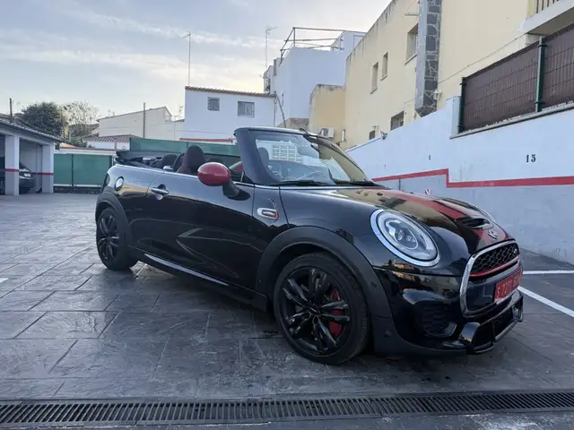 MINI John Cooper Works Cabrio Aut.