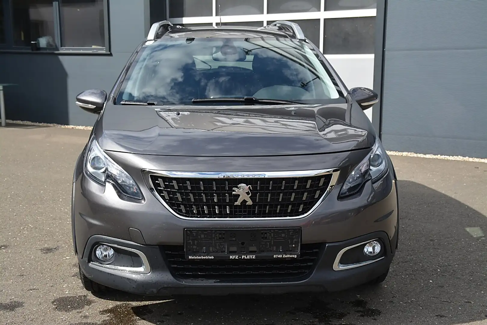 Peugeot 2008 PureTech 110 S&S Signature 6-Gang-Manuell NAVI ... Grau - 2