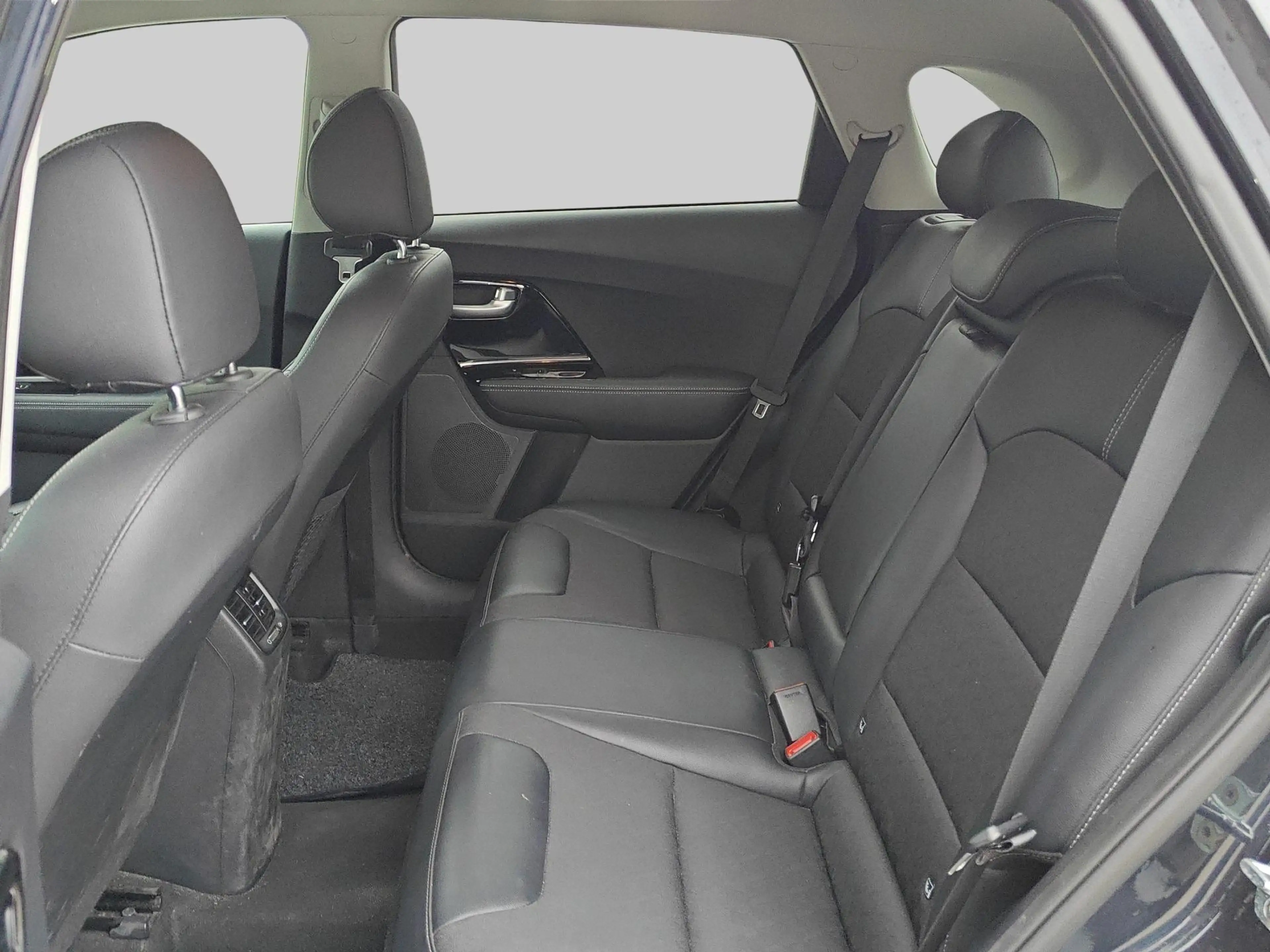 Kia Niro 1.6 GDi Hybrid DynamicLine | Achteruitrijcamera | — photo 6