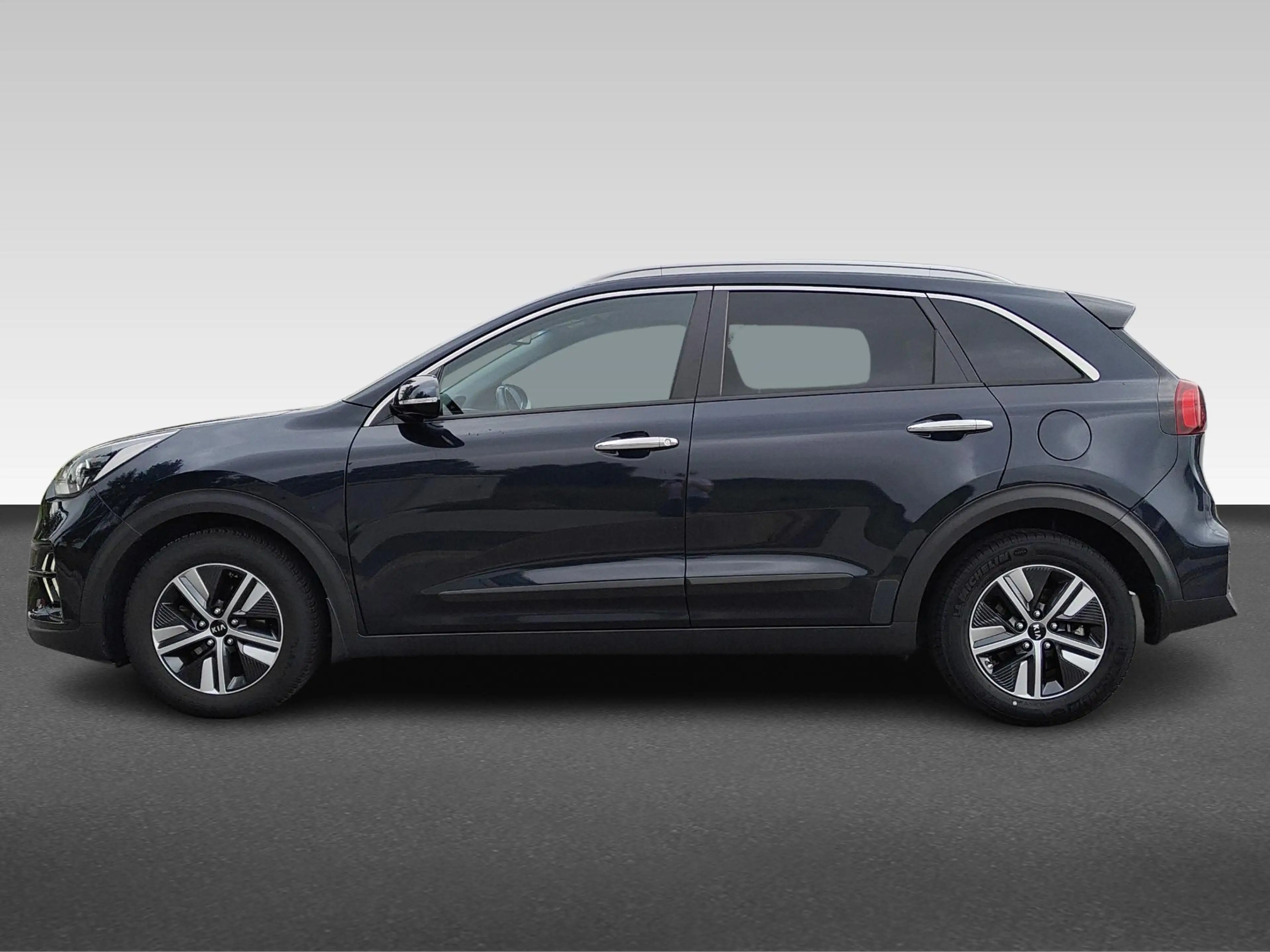 Kia Niro 1.6 GDi Hybrid DynamicLine | Achteruitrijcamera | — photo 2