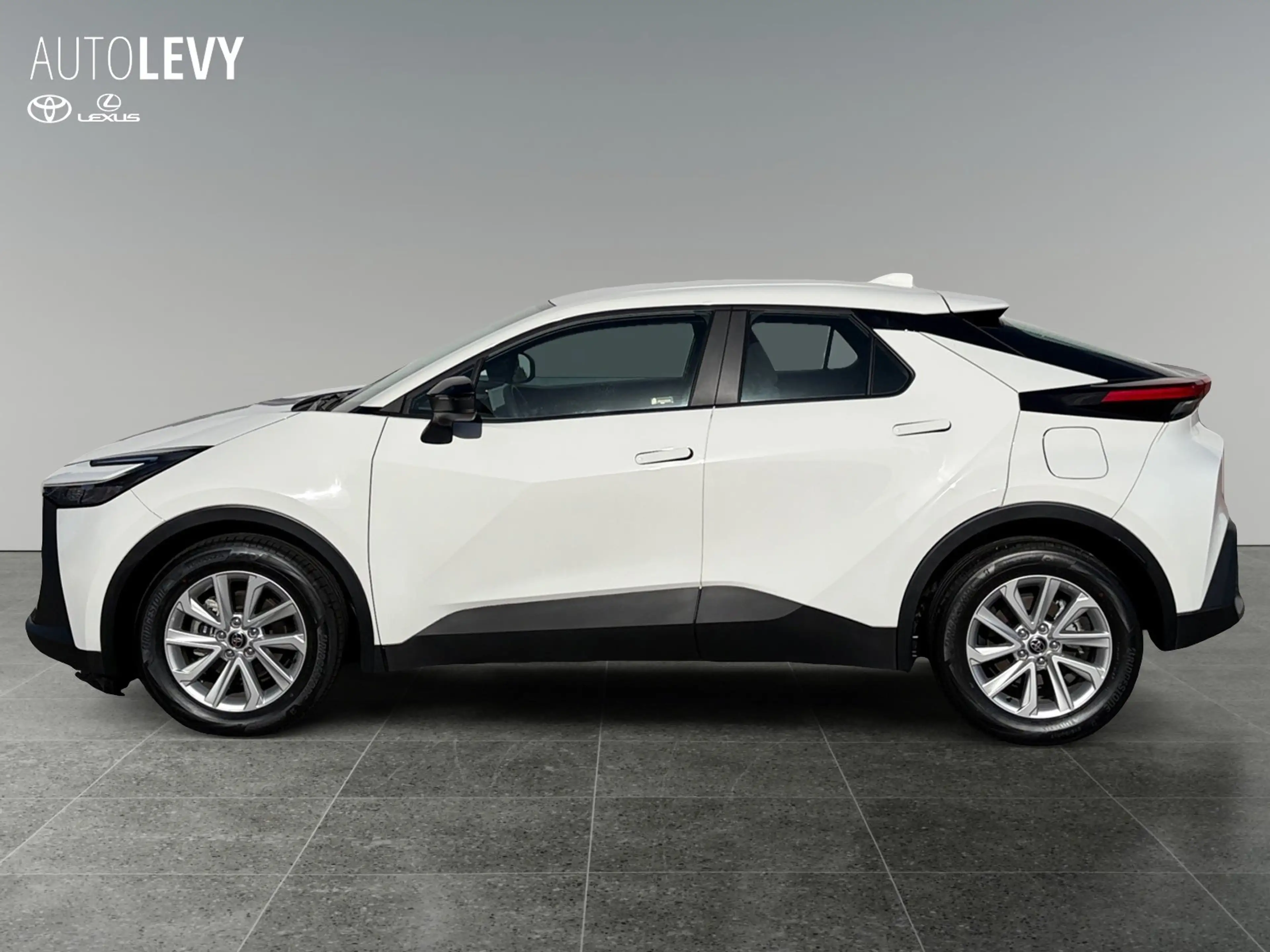Toyota C-HR 1.8 Flow CARPLAY+LED+KAMERA+DAB+NAVI — photo 3