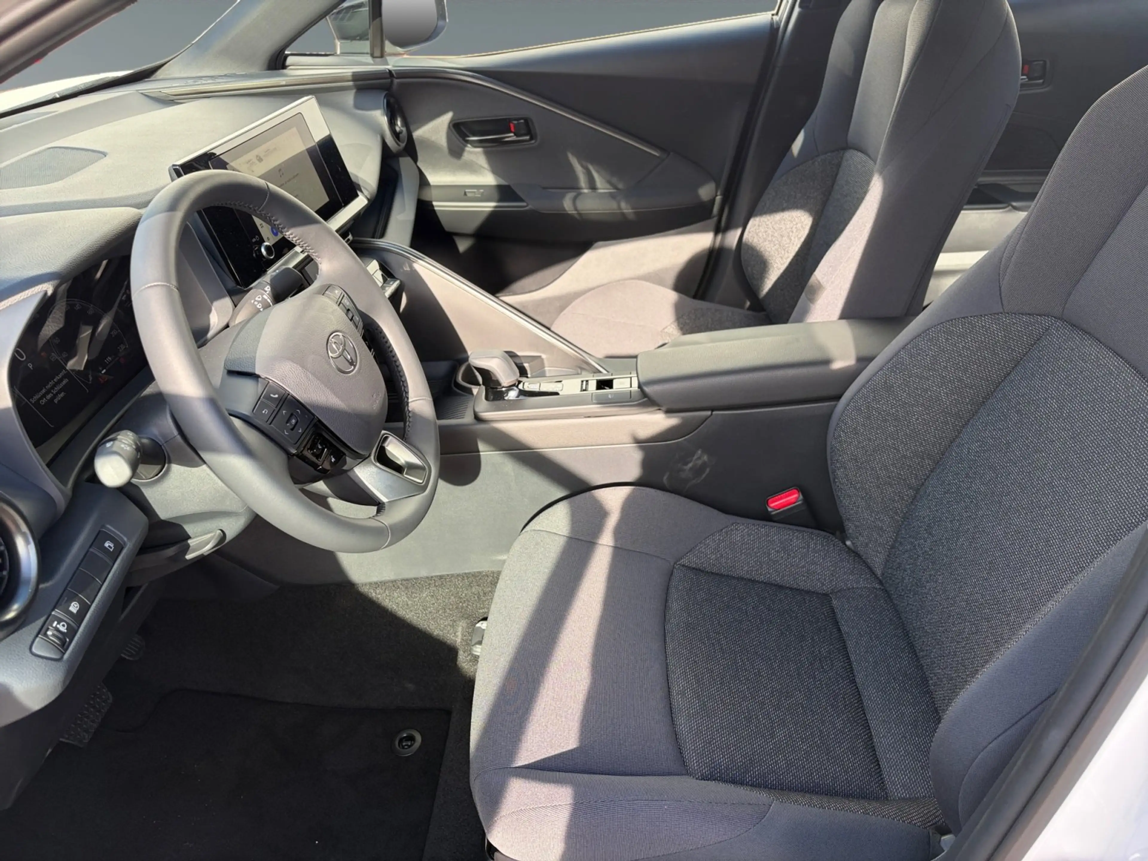 Toyota C-HR 1.8 Flow CARPLAY+LED+KAMERA+DAB+NAVI — photo 10