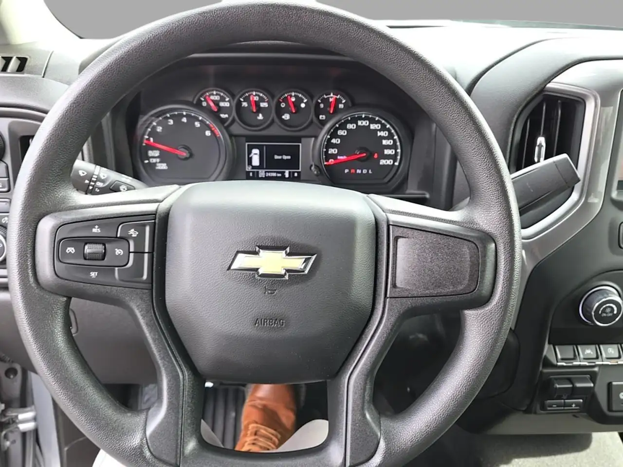 Chevrolet Silverado 1500 снимка Chevrolet Silverado 1500