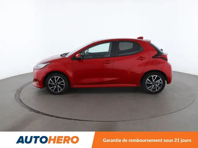 Toyota Yaris view 3