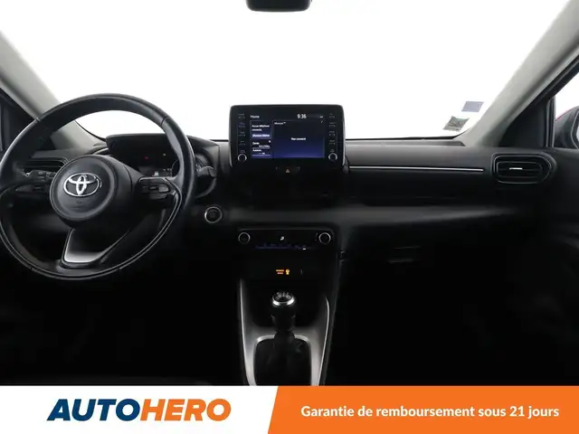 Toyota Yaris view 12
