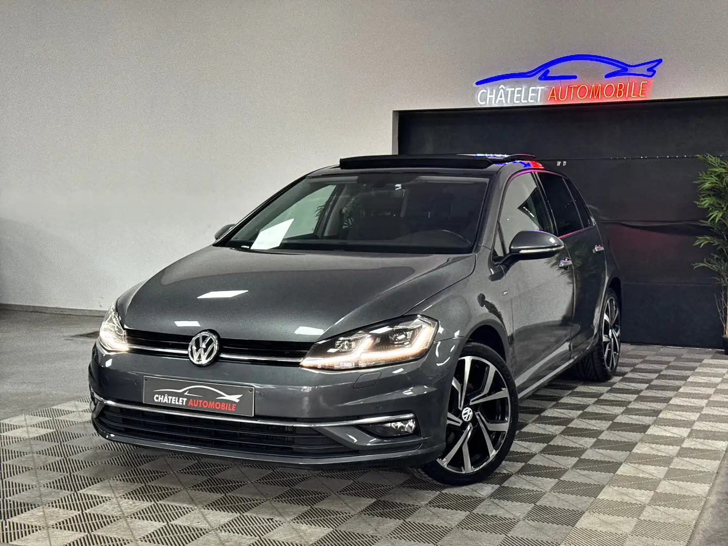 Volkswagen Golf 7 DSG 1.6 TDI Euro6dT – Garantie 12 mois totale Gris - 1