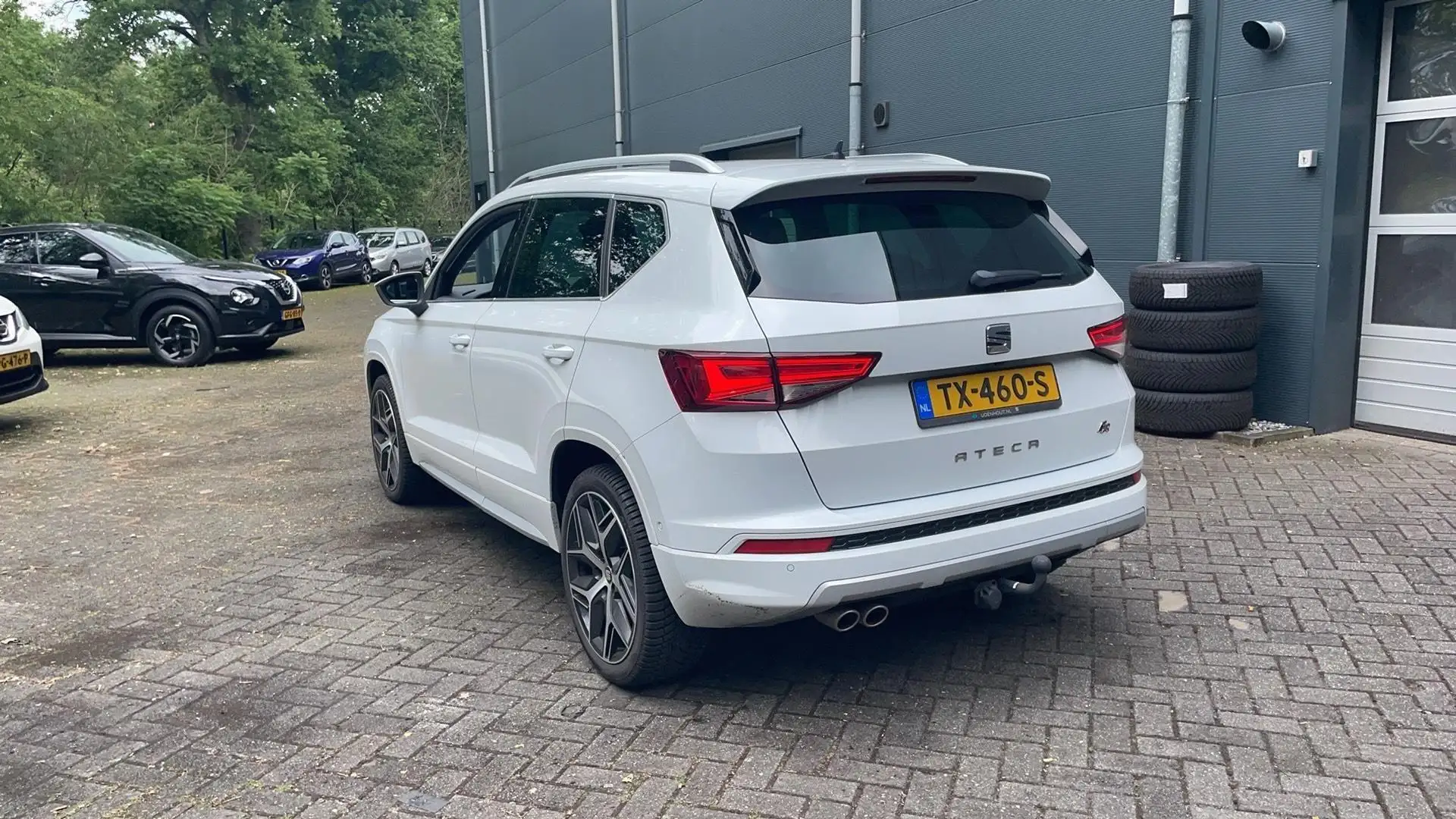 SEAT Ateca 1.5 TSI FR Business Intense | Trekhaak | Panoramad Wit - 2