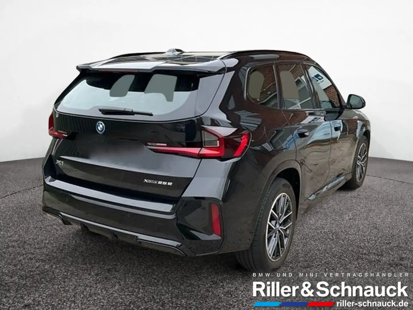 BMW X1 25 e xDrive M Sport LED+NAVI+KAM+SHZG Schwarz - 2