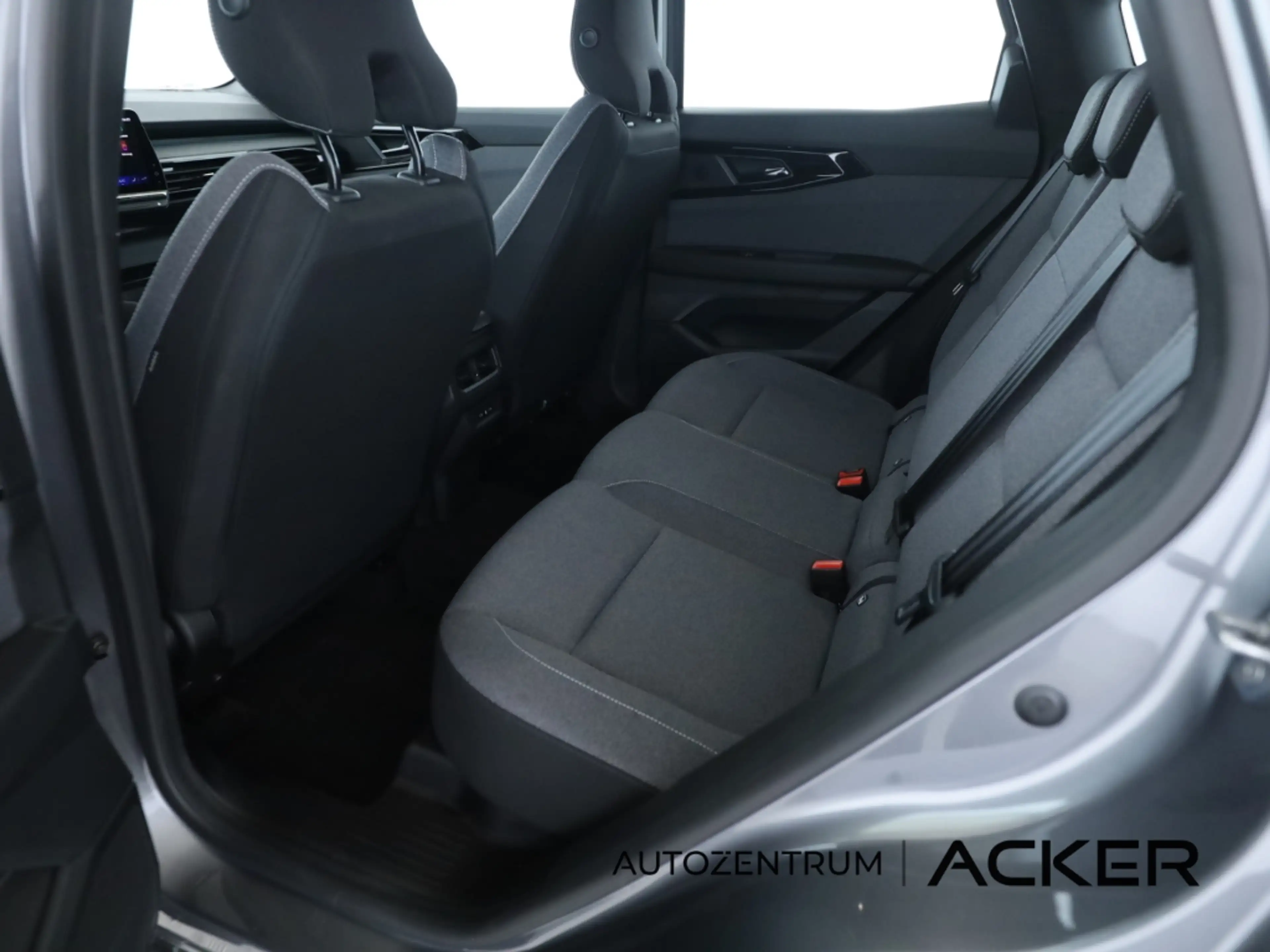 Renault Austral Evolution MHEV 160 AT. ACC/RFK/LED/PDC — photo 14