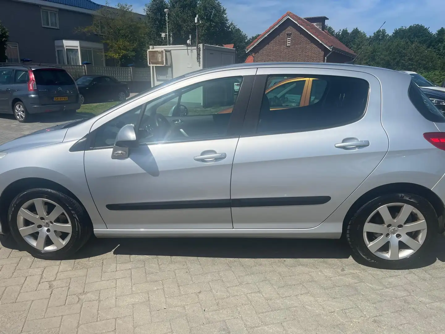 Peugeot 308 1.6 VTi XS AUTOMAAT ecc cruise control Grau - 2