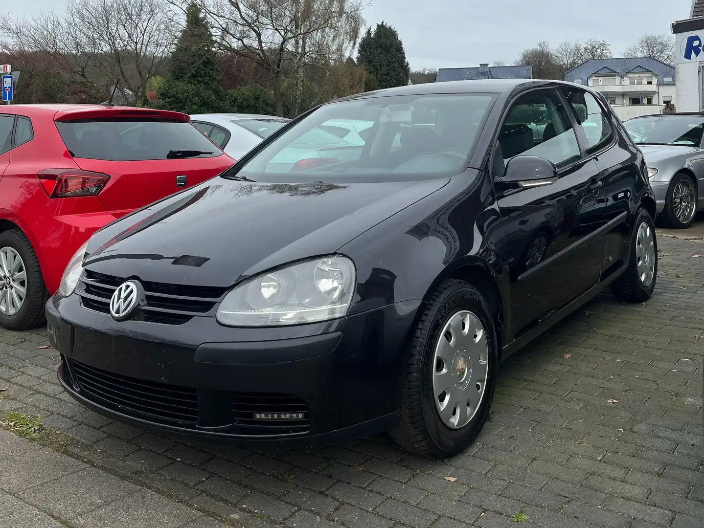 Volkswagen Golf Trendline Black - 2