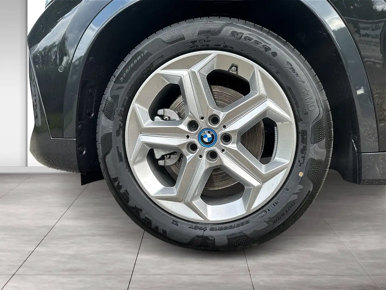 BMW iX1 xDrive30 xLine DAB LED RFK Shz PDC 6