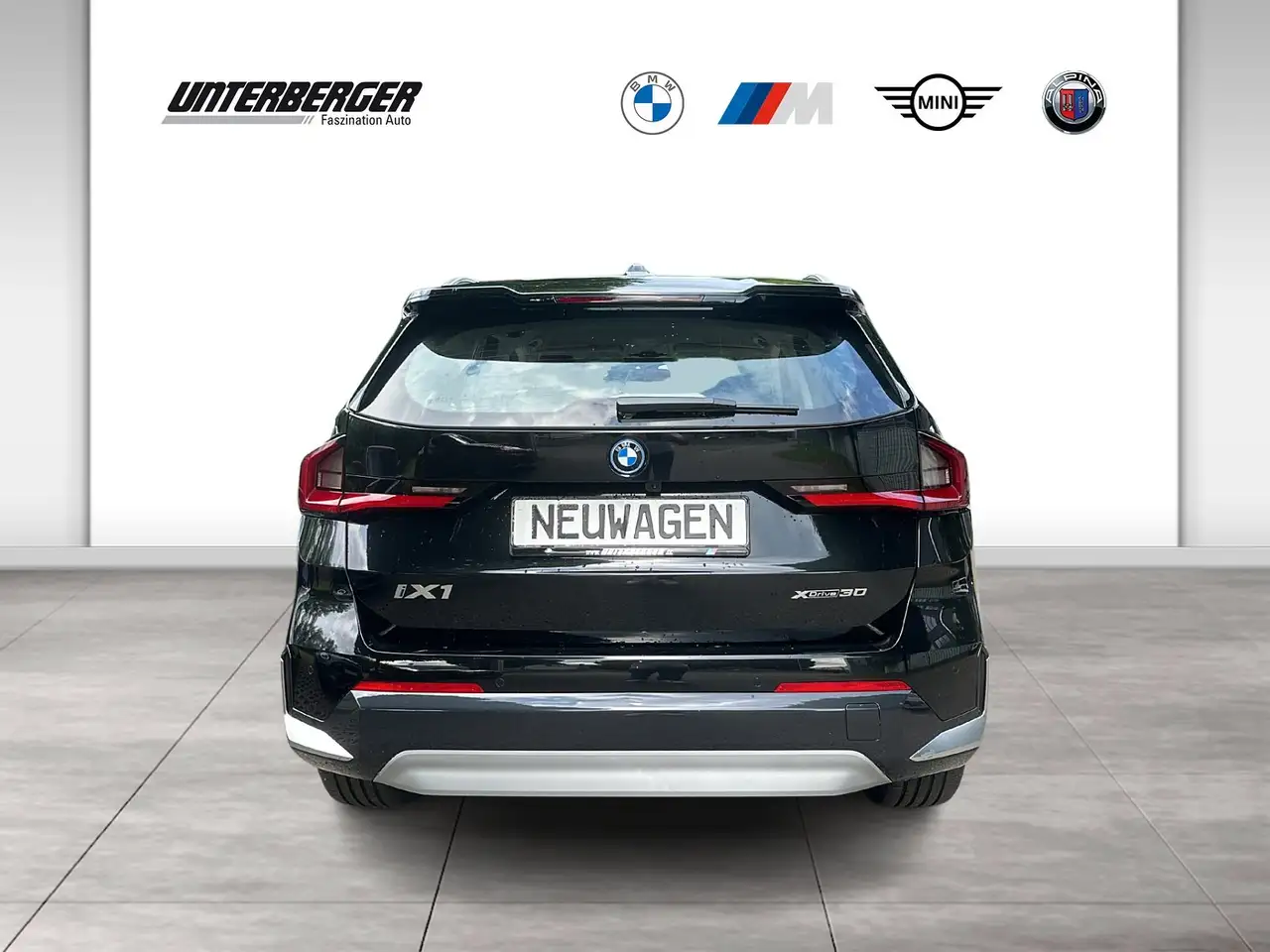 BMW iX1 xDrive30 xLine DAB LED RFK Shz PDC 5