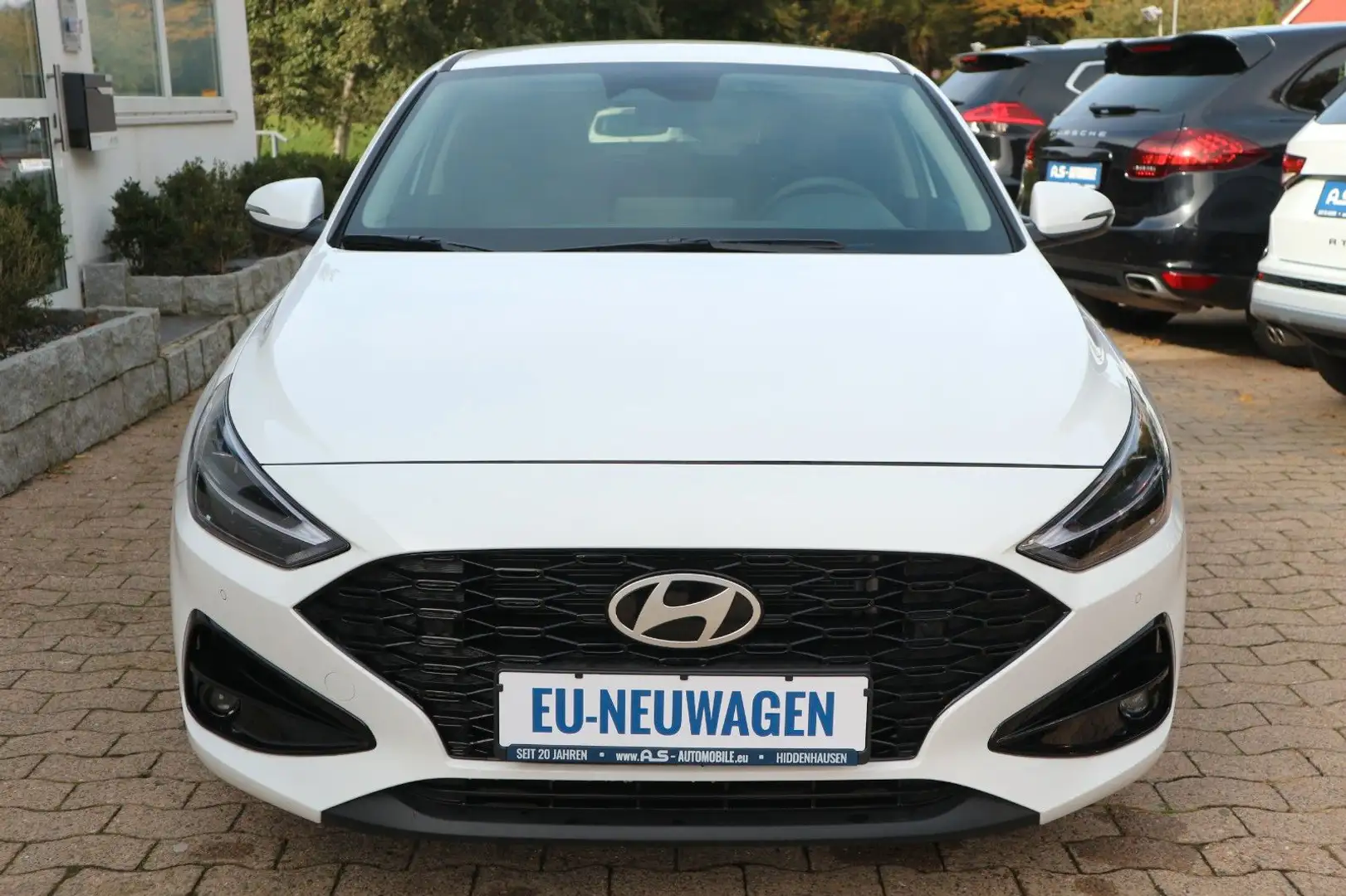 Hyundai i30 Fastback 1.0 Smart *RFK/NAV/LED/VC/FACELIFT* White - 2