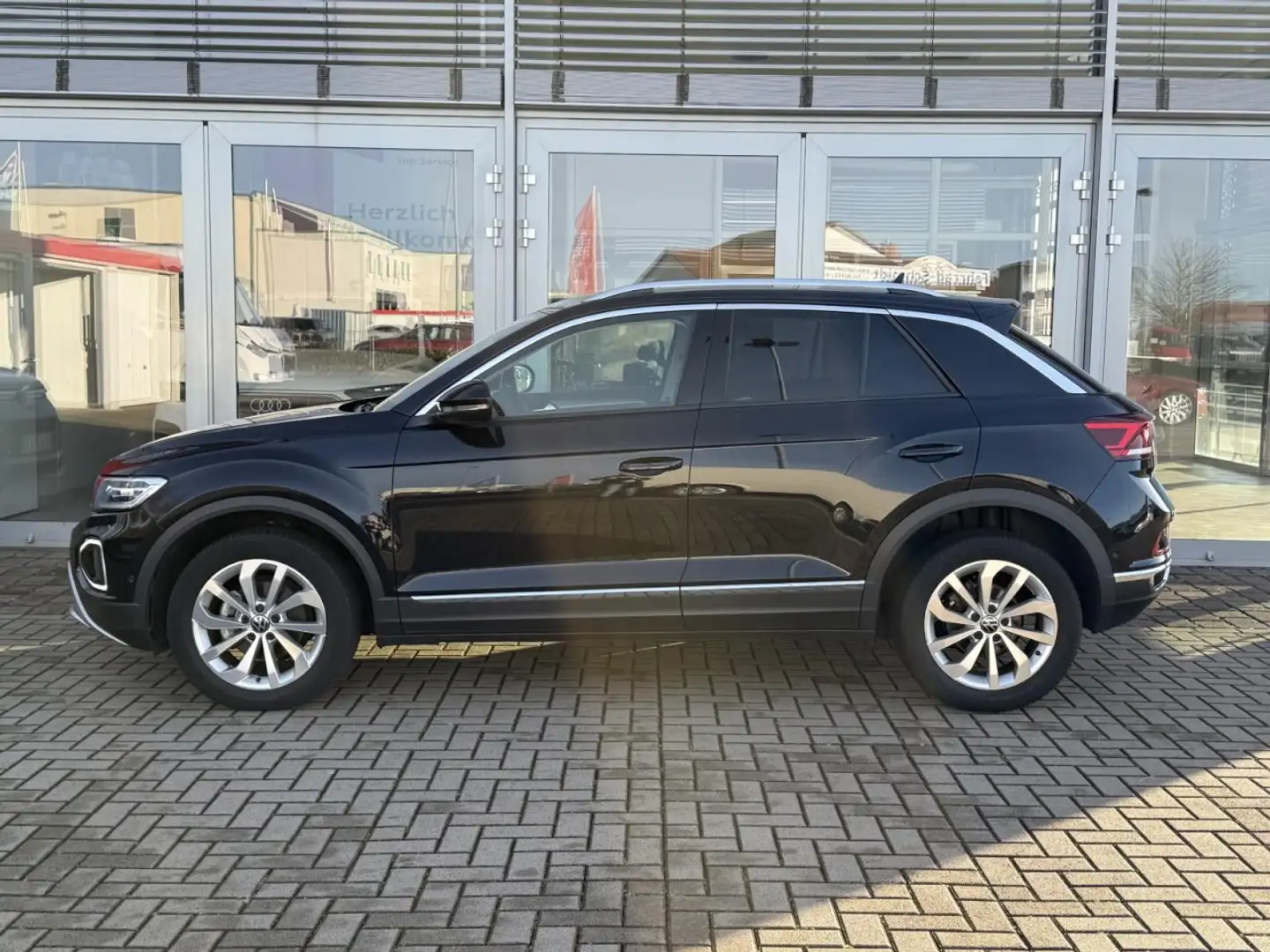Volkswagen T-Roc 1.0 TSI Style TOTW, TRAVEL, NAV, ACC, LED Klima Schwarz - 2