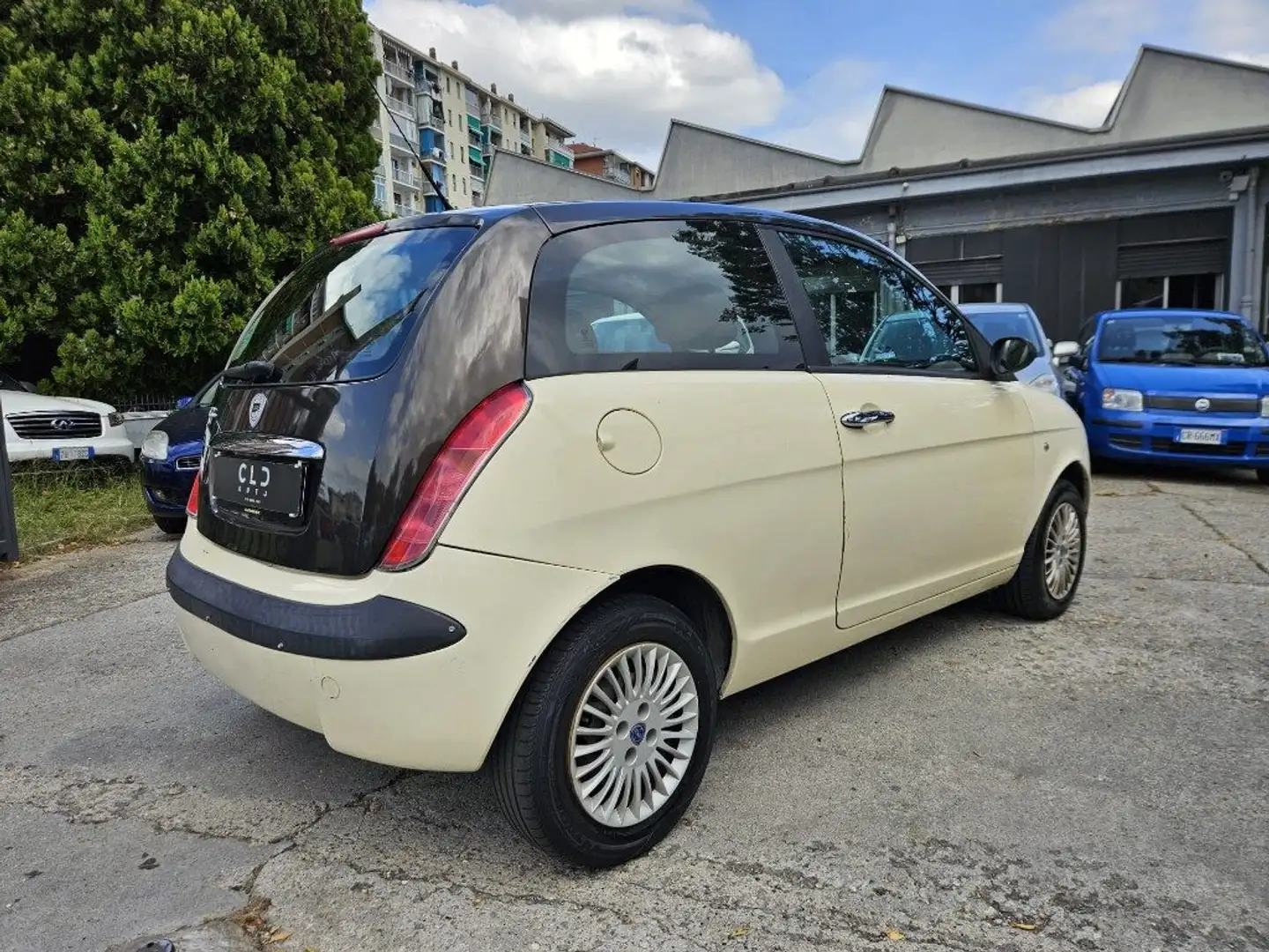 Lancia Ypsilon 1.2  NEOPATENTI Beige - 2