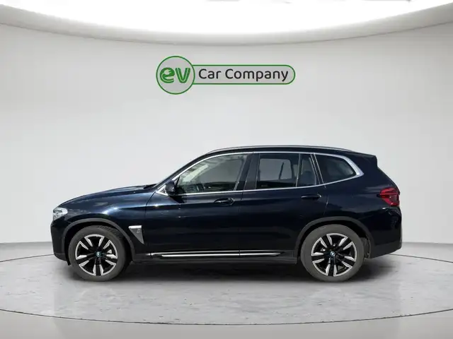 BMW Ix3 view 12