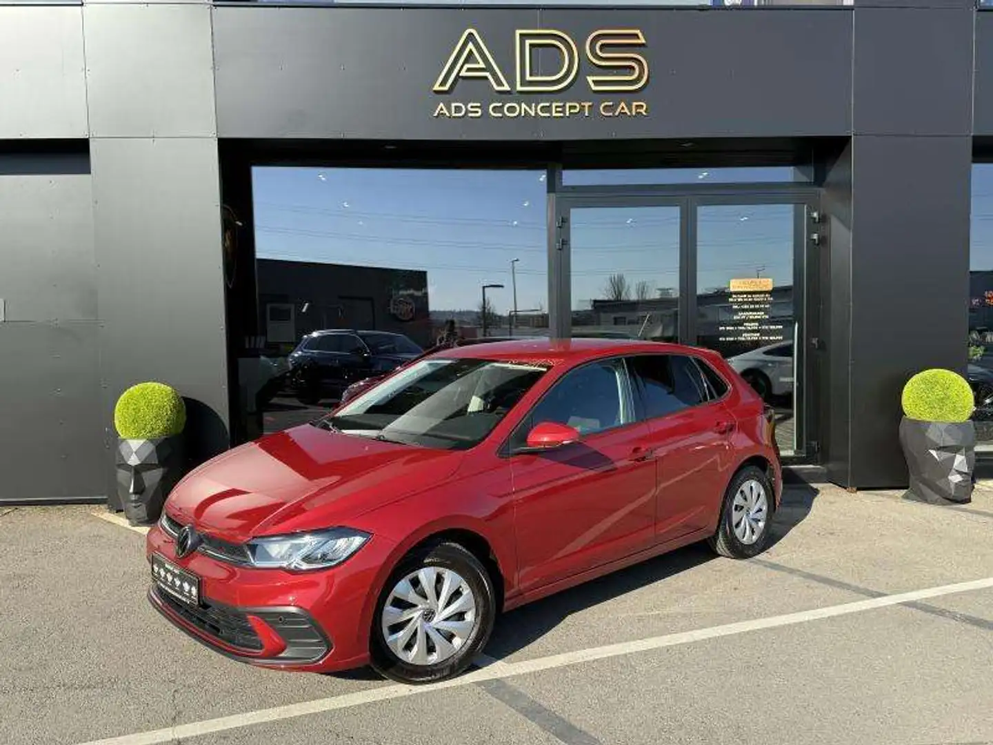 Volkswagen Polo VI Life 1.0 Rouge - 1