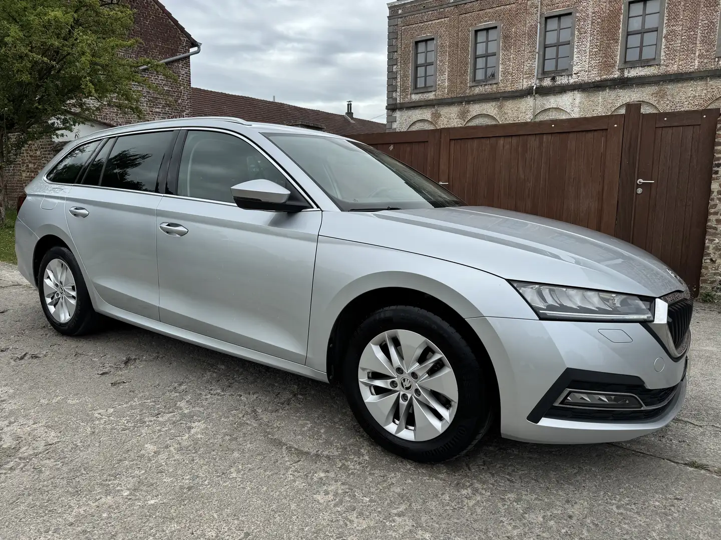Skoda Octavia SW PHEV 1.4 TSI Ambition DSG Grijs - 1