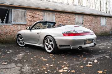 911 CARRERA 4S / CABRIOLET / MANUAL / BOSE / TOP