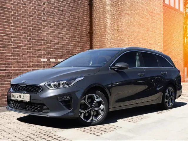 Kia Ceed view 2