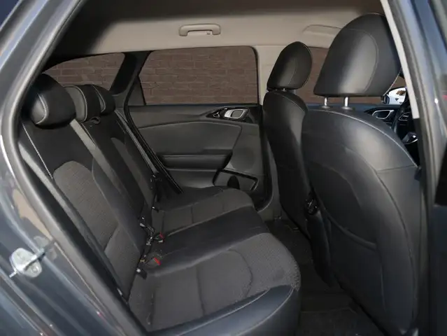 Kia Ceed view 9