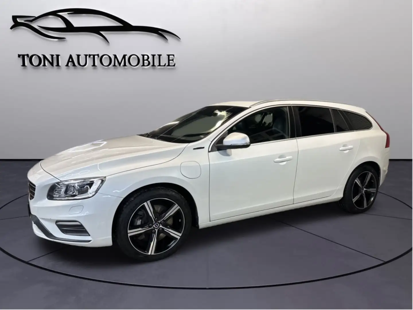 Volvo V60 Momentum AWD*R-Design*MwSt* Bianco - 2