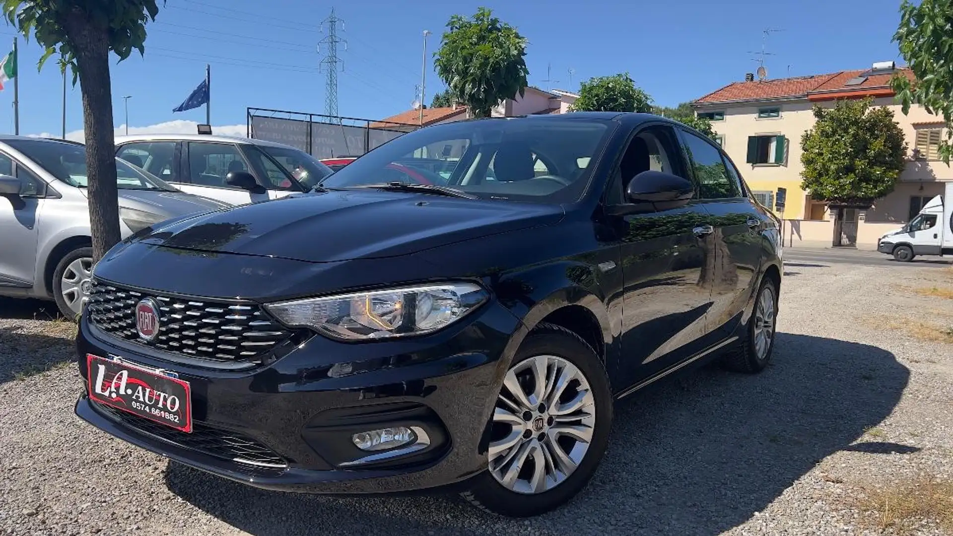 Fiat Tipo 4p 1.4 Lounge 95cv Blau - 1