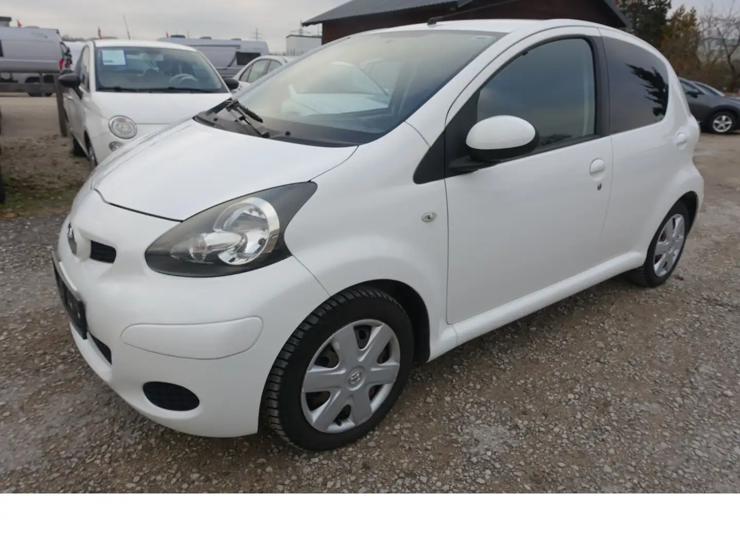 Toyota Aygo Cool Klima 8-fach bereift Euro 5 Weiß - 1