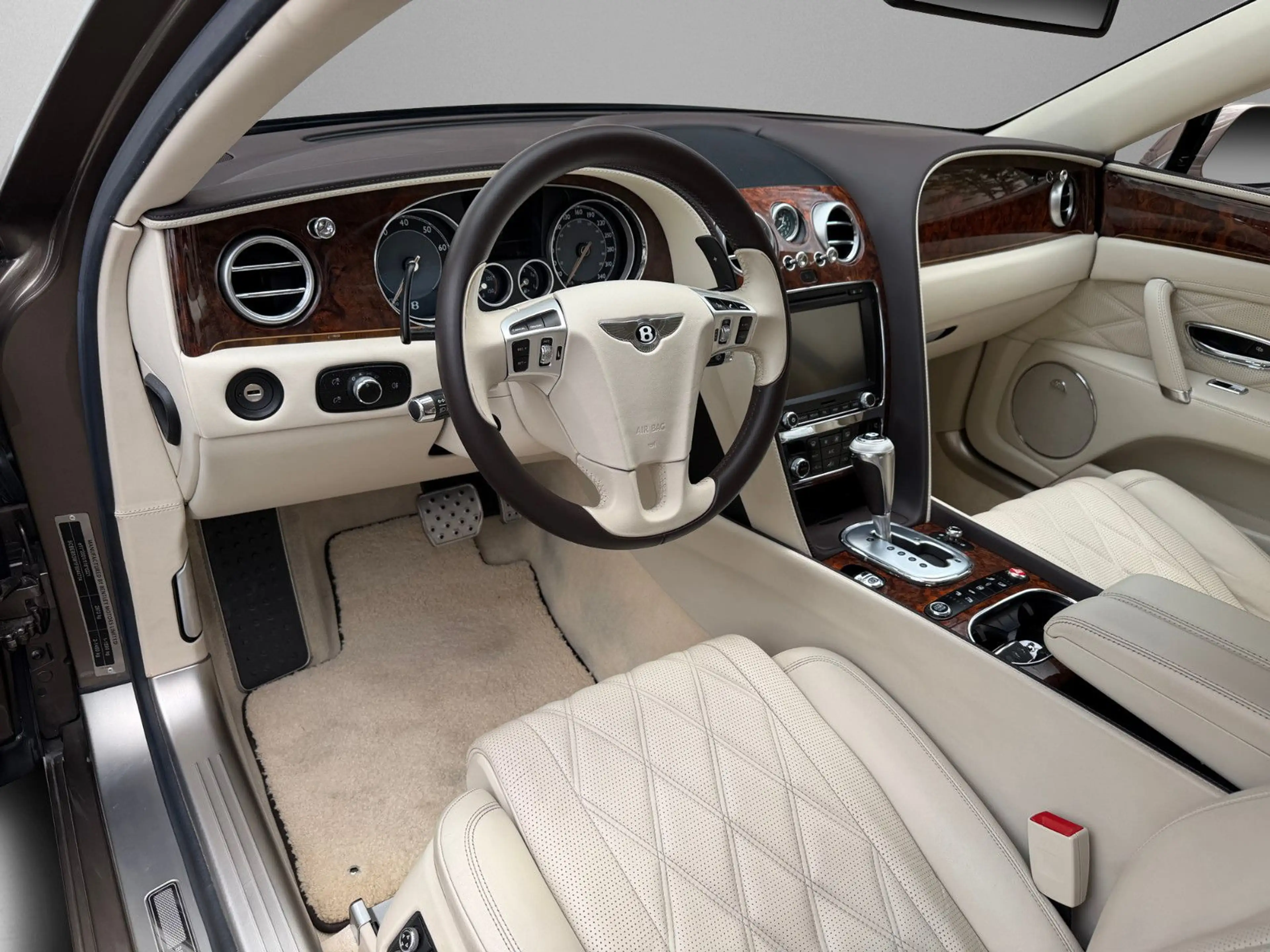 Bentley Flying Spur W12 Mulliner - BENTLEY BERLIN - — photo 10