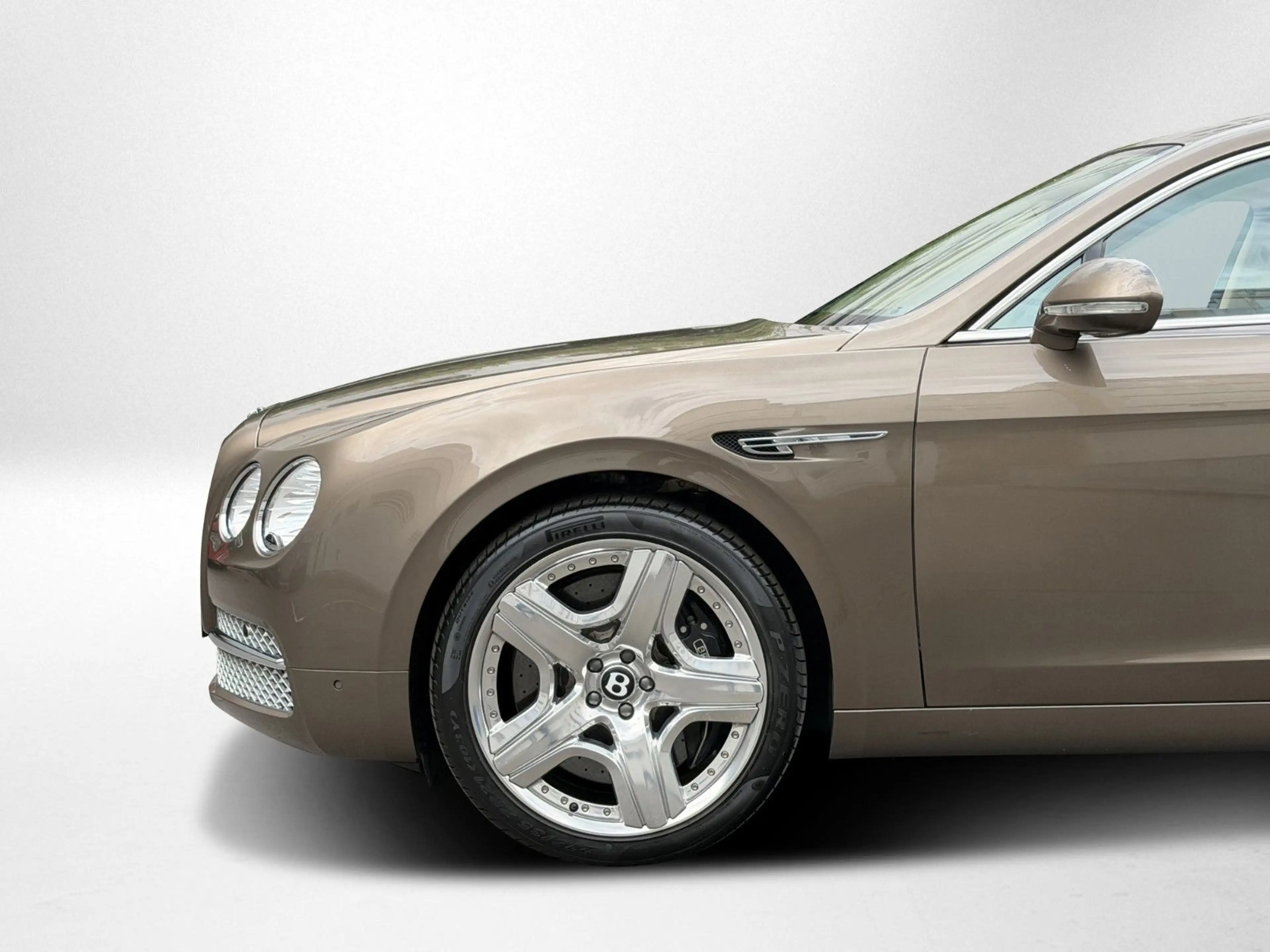 Bentley Flying Spur W12 Mulliner - BENTLEY BERLIN - — photo 8