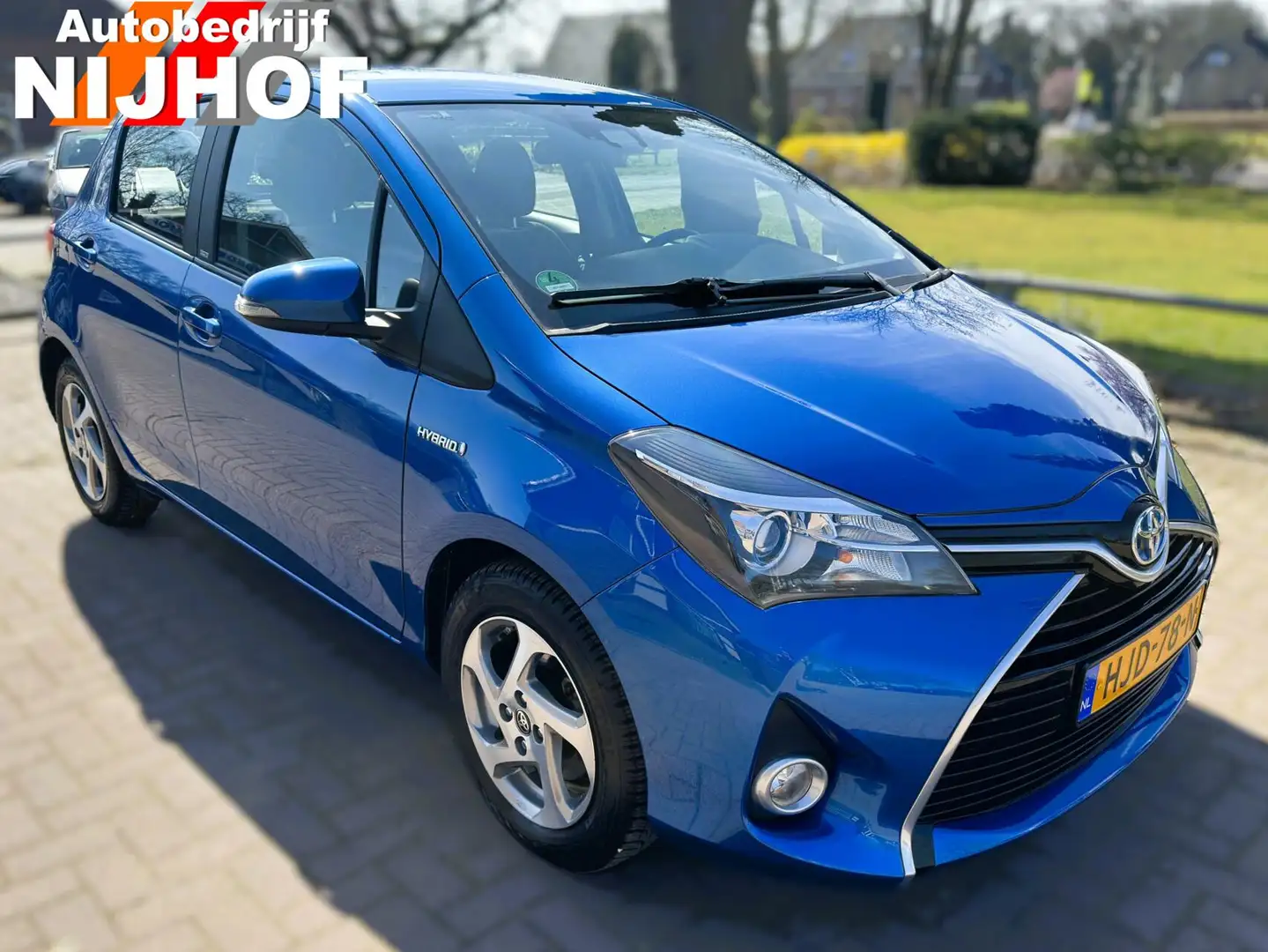 Toyota Yaris 1.5 Hybrid Lease Limited Modrá - 2