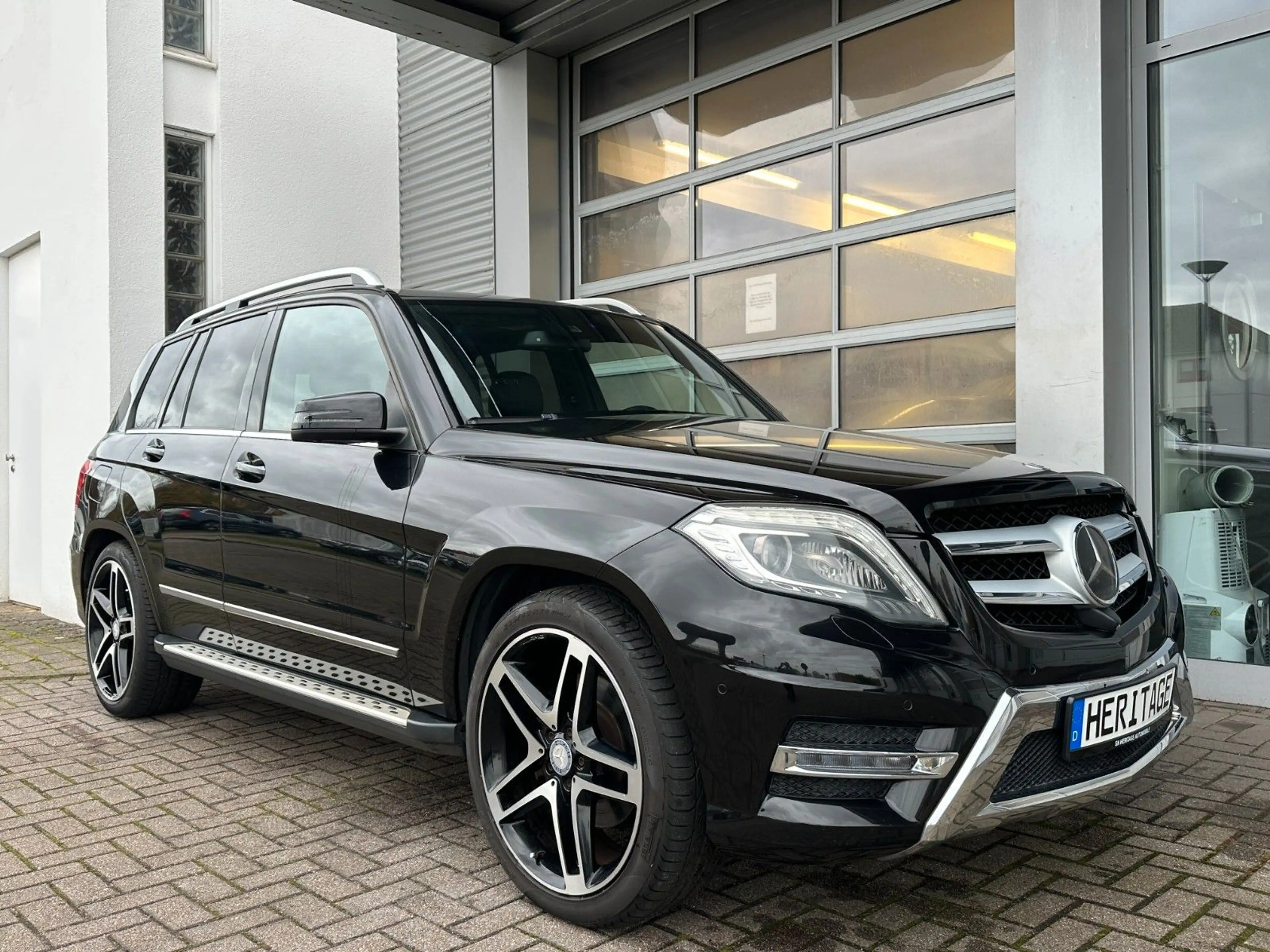 Mercedes-Benz GLK 350 4Matic AMG-LINE/ACC/SHZ/360°Kamera — photo 10