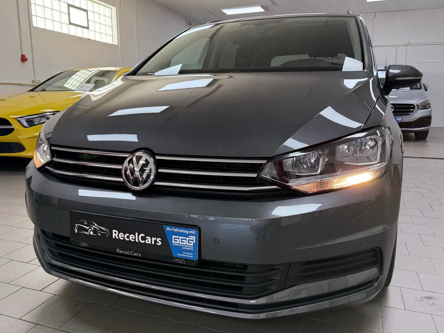Volkswagen Touran Comfortline 1.4 TSI*NAVI*PDC*SHZ*GARANTIE Grau - 1