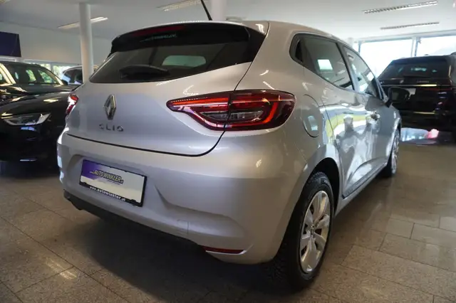 Renault Clio view 5