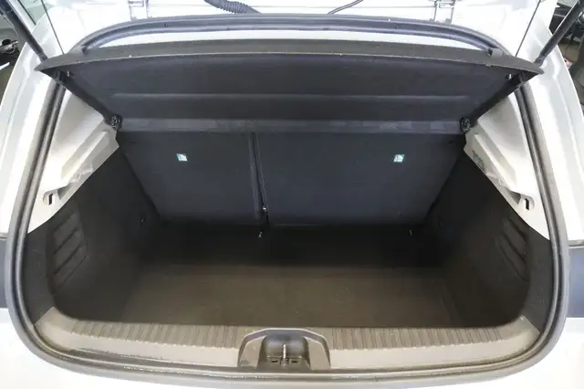Renault Clio view 10