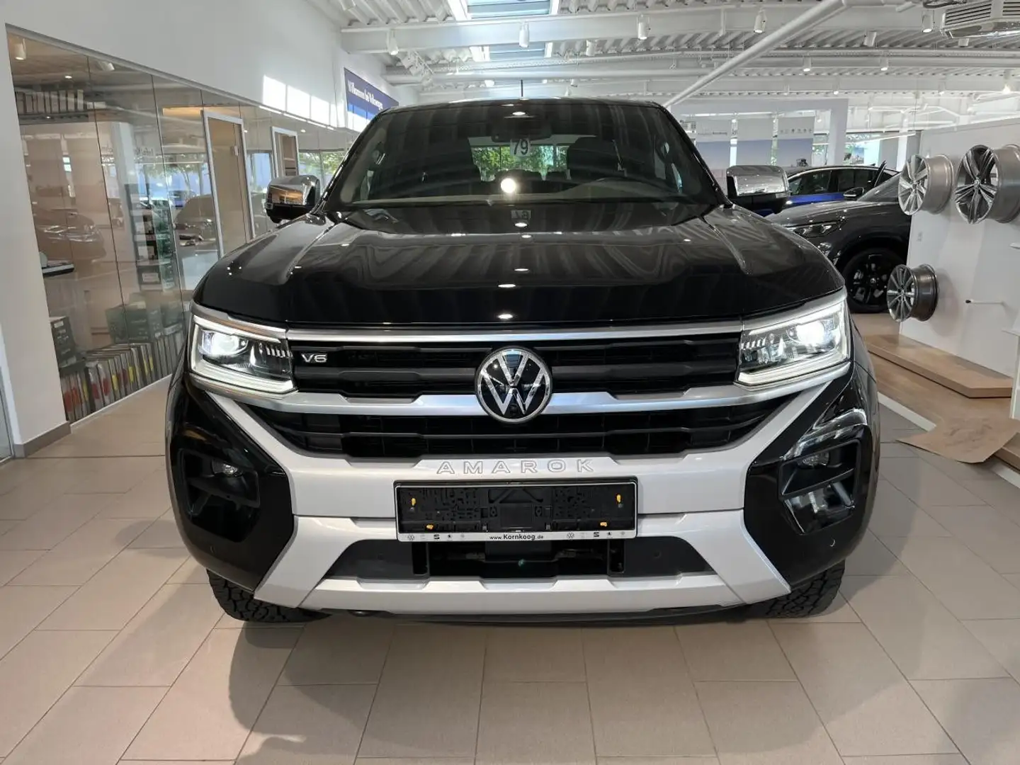 Volkswagen Amarok 3,0 TDI Aventura 4x4  Gar 08/2028 Bluetooth Noir - 2