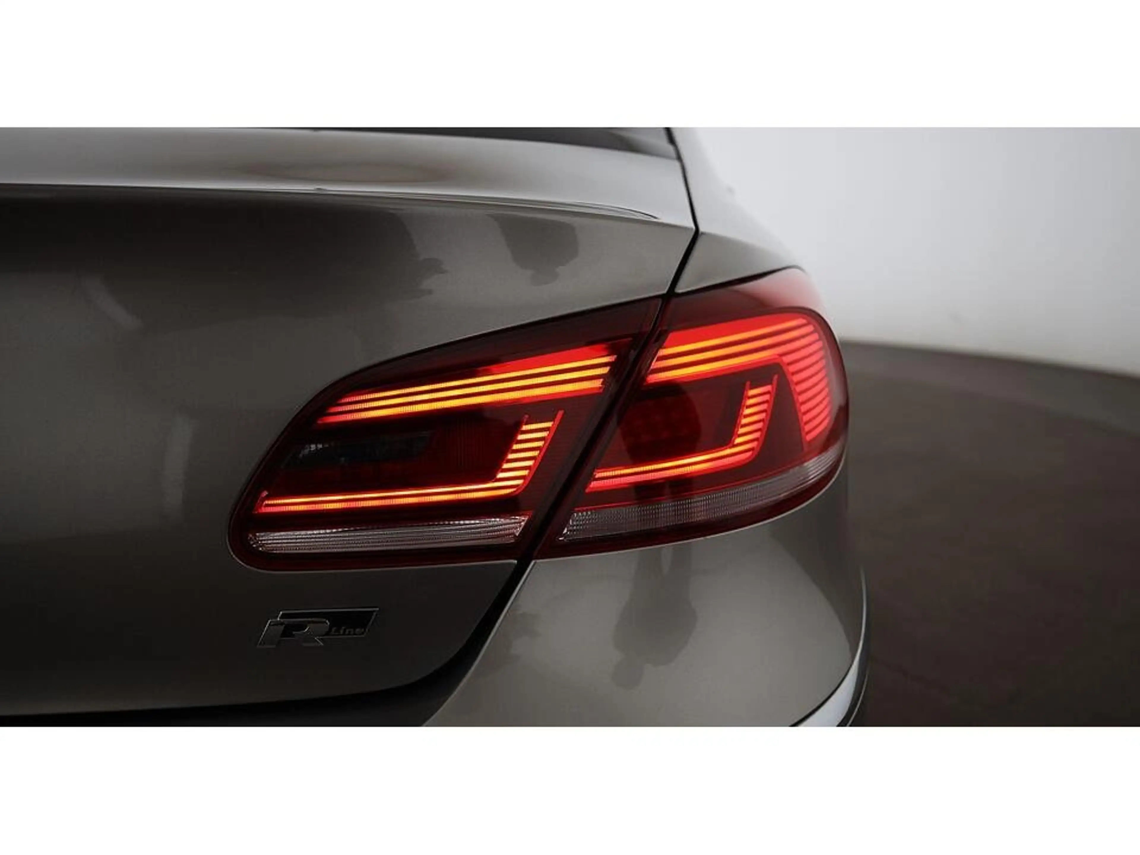 Volkswagen CC 1.8 TSI R-Line Aut XENON LEDER NAVI SITZHZG — photo 9