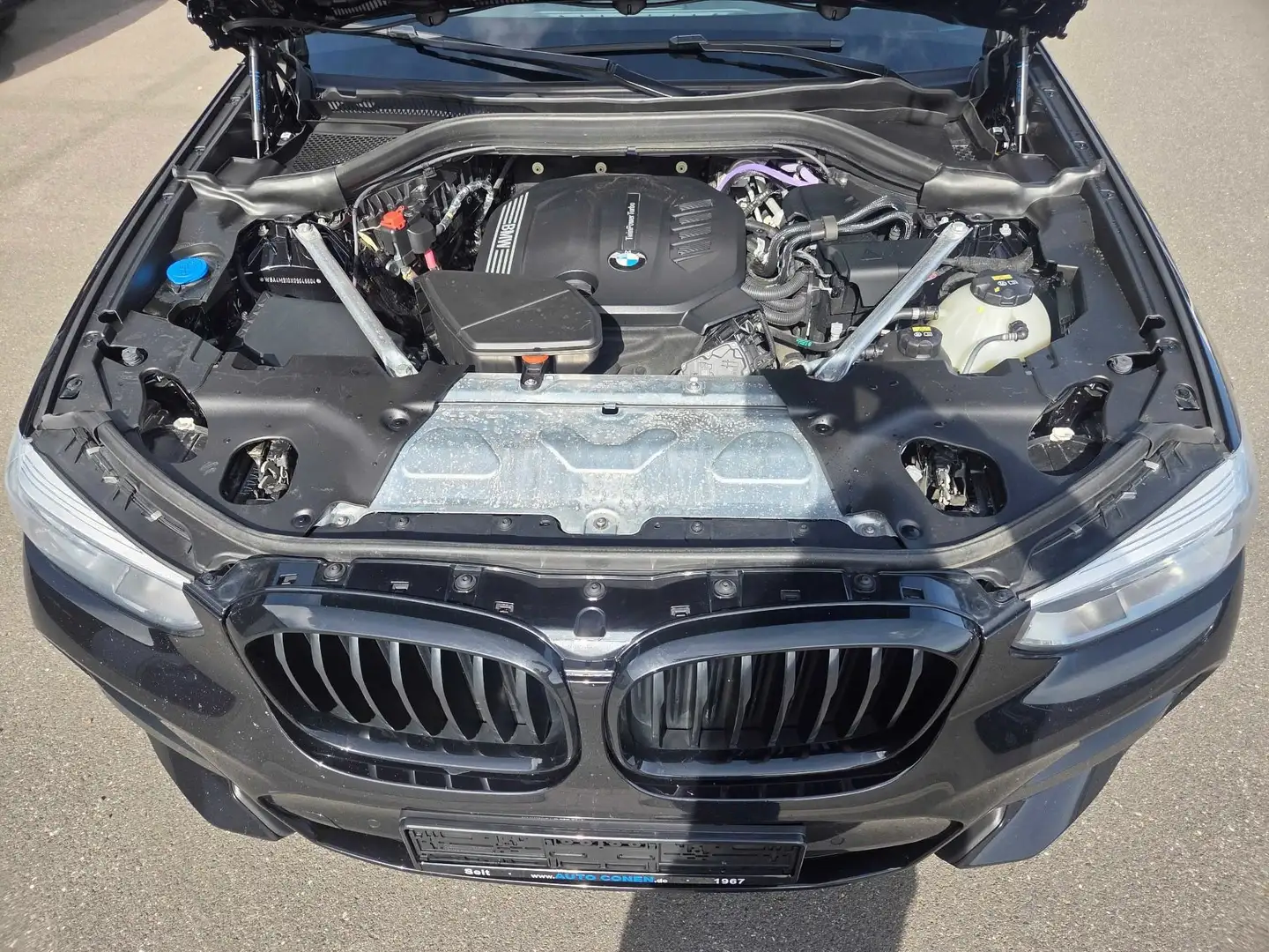 BMW X4 xDrive 20 d 2.0 Allrad NAV AHK Schwarz - 2