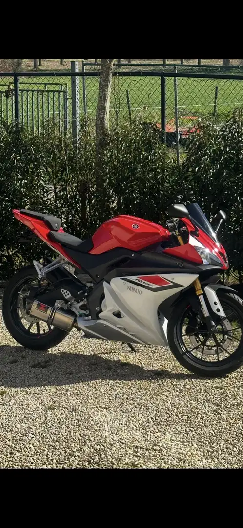 Yamaha YZF-R125 Rouge - 1