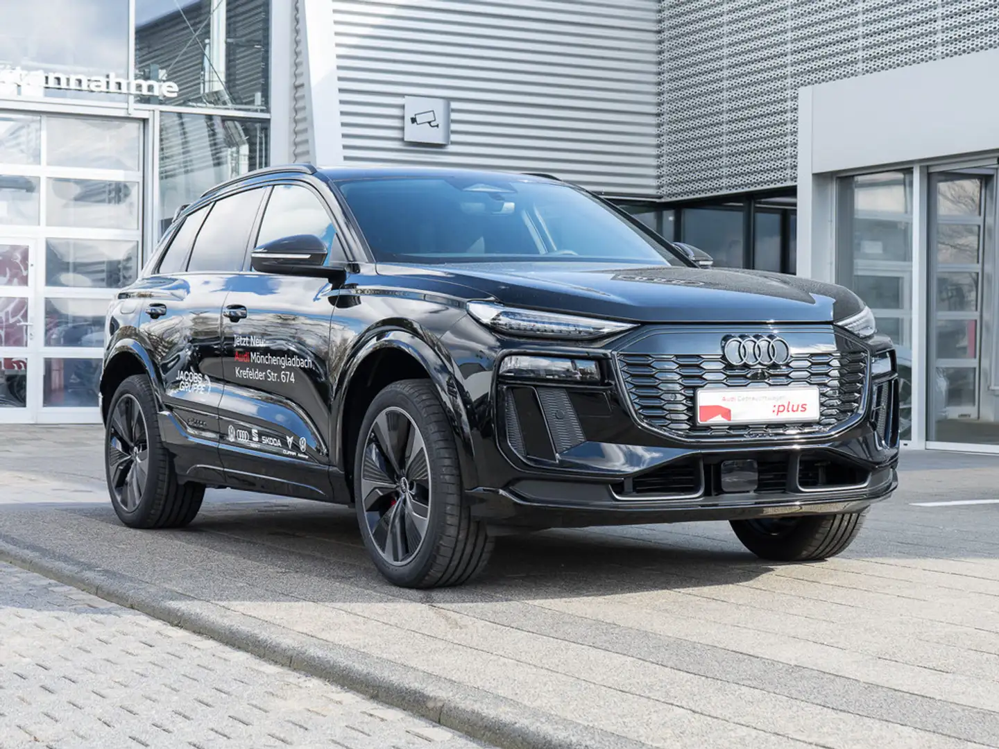 Audi SQ6 e-tron All Black/Carbon/HuD/Matrix/Pano/AHK Negro - 2