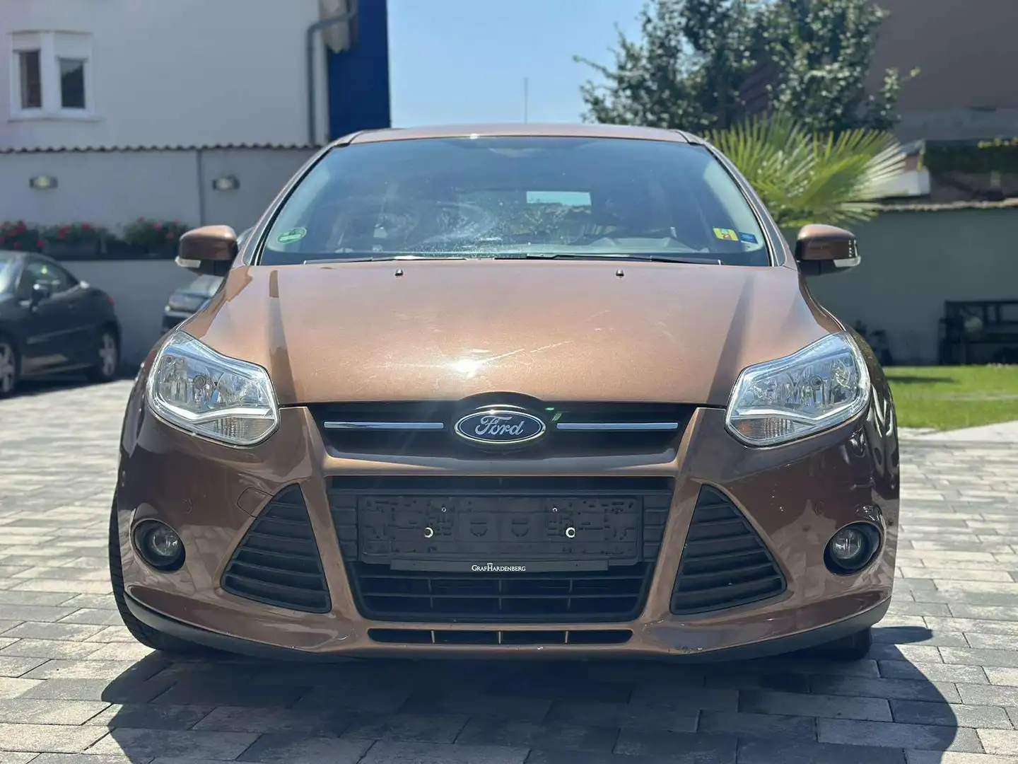 Ford Focus Trend// KLIMA/ NEUEN TÜV // Braun - 2