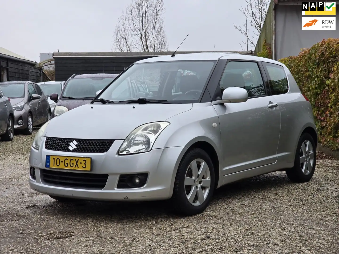 Suzuki Swift 1.3 Exclusive Keyless/Airco/LMV Gris - 1