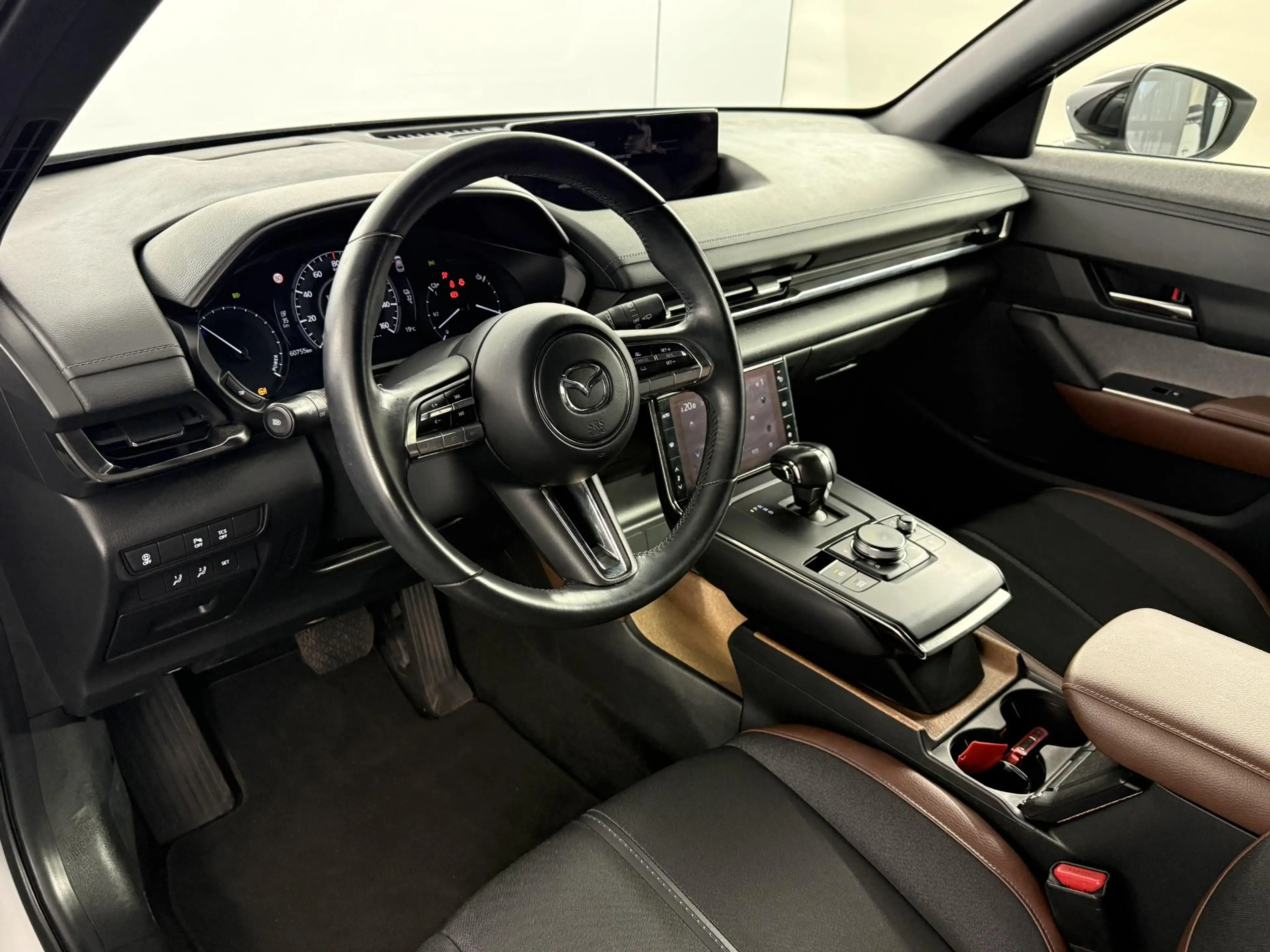 Mazda MX-30 e-SkyActiv 145 First Edition 36 kWh / 100% Electri — photo 3
