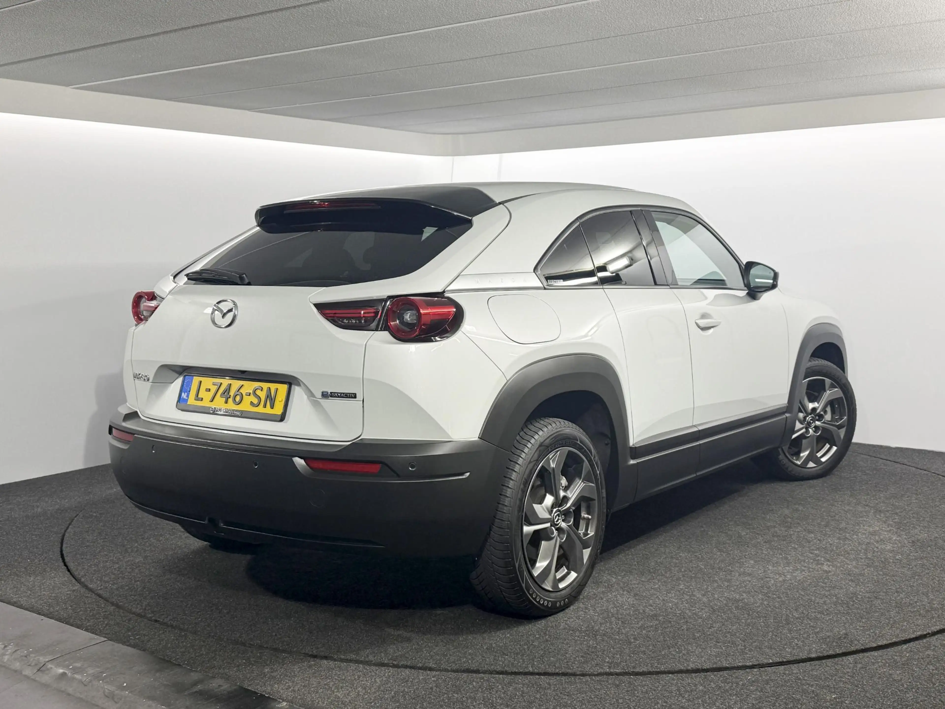 Mazda MX-30 e-SkyActiv 145 First Edition 36 kWh / 100% Electri — photo 11