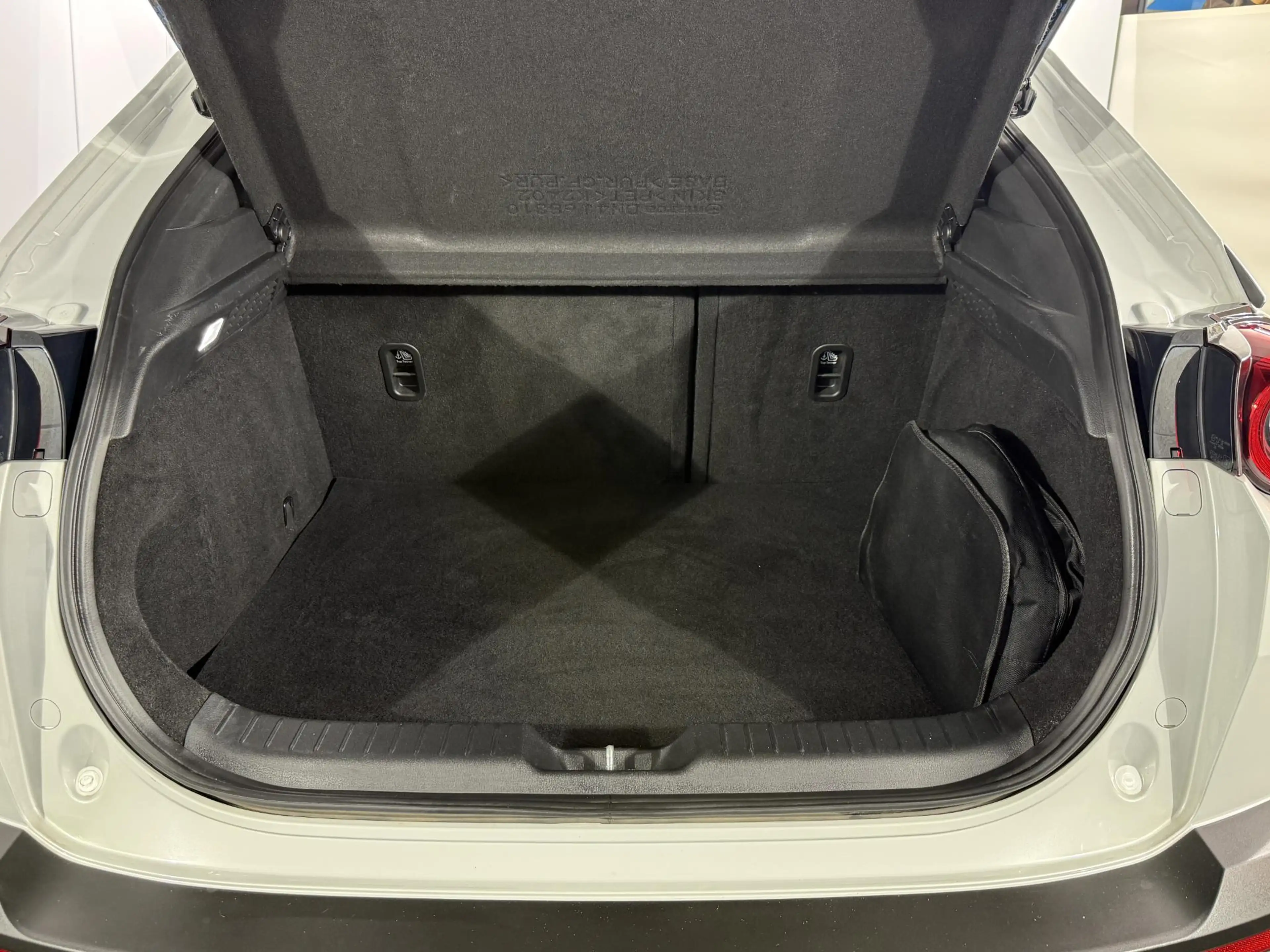 Mazda MX-30 e-SkyActiv 145 First Edition 36 kWh / 100% Electri — photo 9